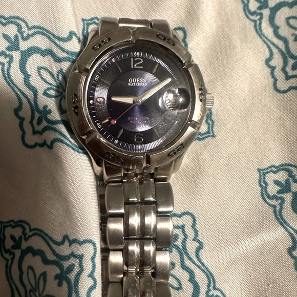 Guess Water Pro Men’s Watch - Picture 1 of 2